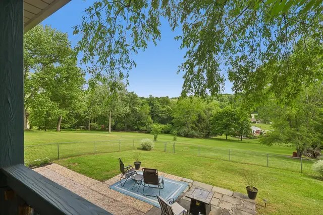 405 Vineyard DRIVE gallery image 33