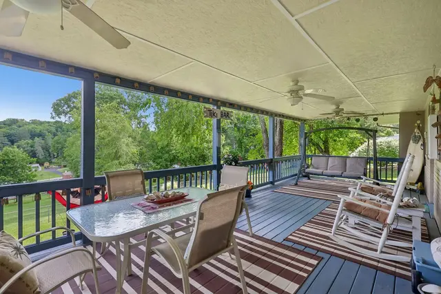 405 Vineyard DRIVE gallery image 35