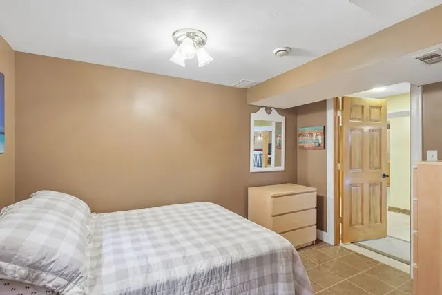 405 Vineyard DRIVE gallery image 39