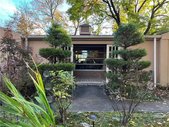 4054 Clarkland Ave gallery image 13