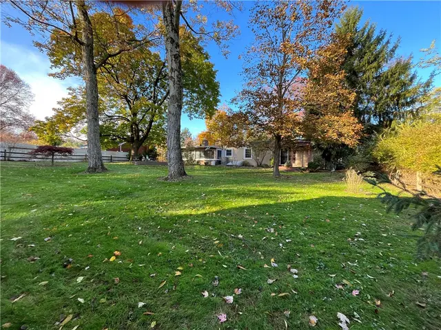 4054 Clarkland Ave gallery image 41