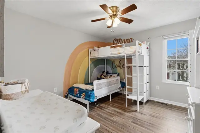 406 Arbor Dr gallery image 23