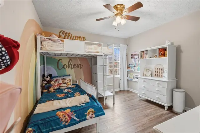 406 Arbor Dr gallery image 24