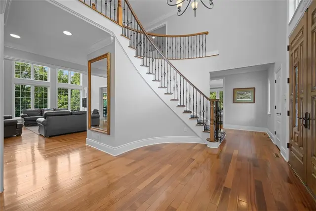 406 Blackstone Lane gallery image 12