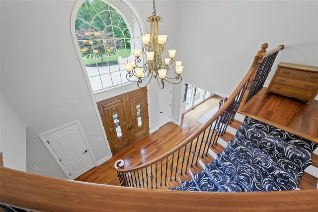 406 Blackstone Lane gallery image 20