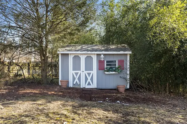 406 Blaze Dr gallery image 38