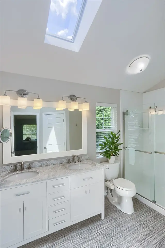 406 Chatham Ln gallery image 35