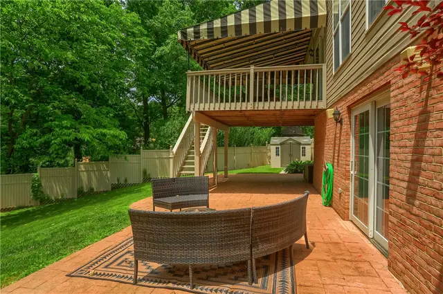 406 Chatham Ln gallery image 45