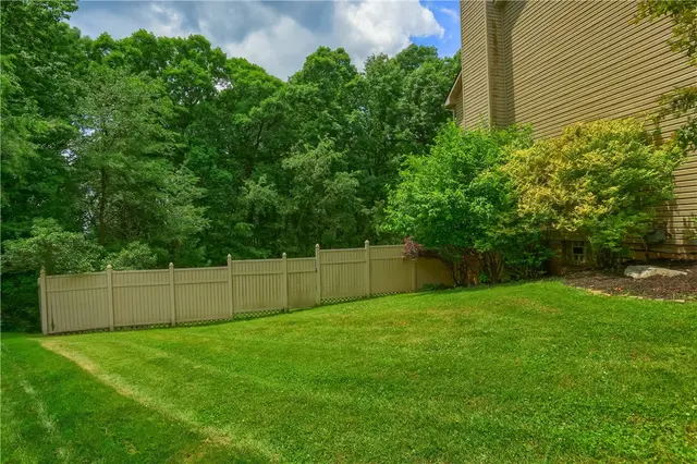 406 Chatham Ln gallery image 50