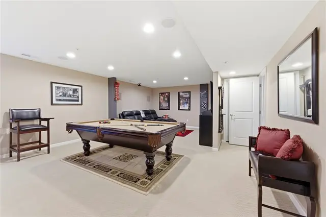 406 Rosecliff Rd gallery image 5