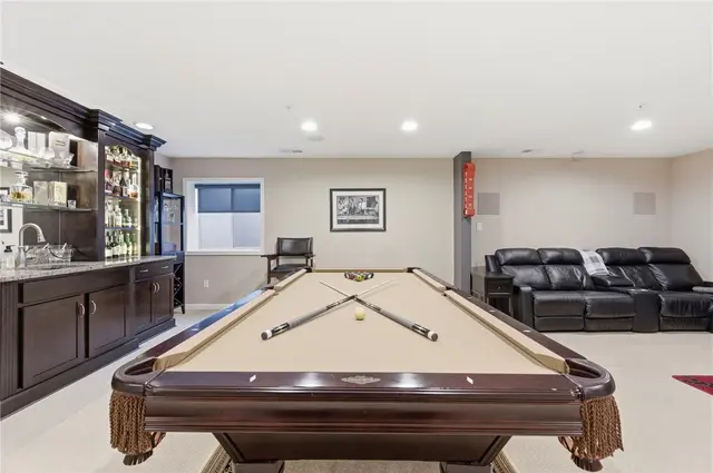 406 Rosecliff Rd gallery image 8