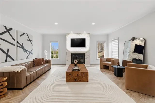 4066 Jupiter Drive gallery image 8