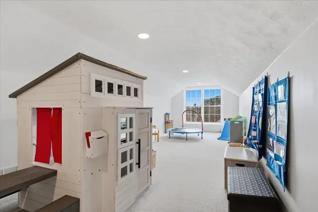 4066 Jupiter Drive gallery image 29