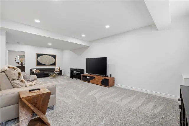 4066 Jupiter Drive gallery image 30