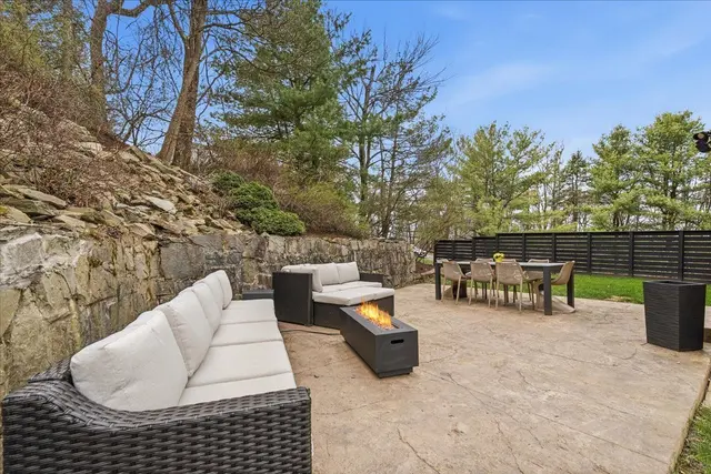 4066 Jupiter Drive gallery image 33