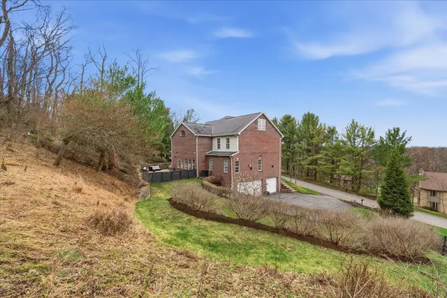 4066 Jupiter Drive gallery image 35