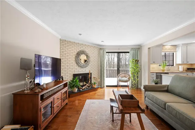 407 Sewickley Heights Dr gallery image 16