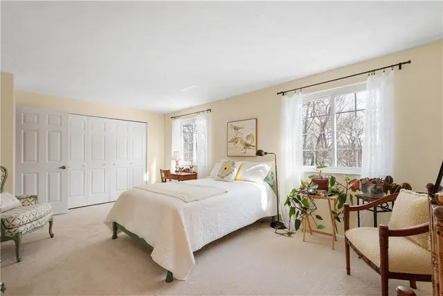 407 Sewickley Heights Dr gallery image 26