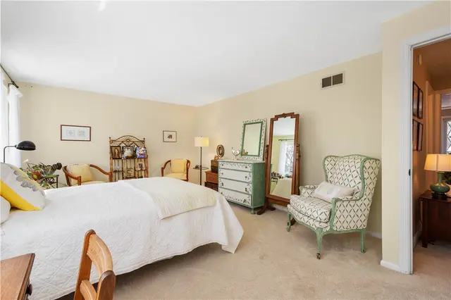 407 Sewickley Heights Dr gallery image 27