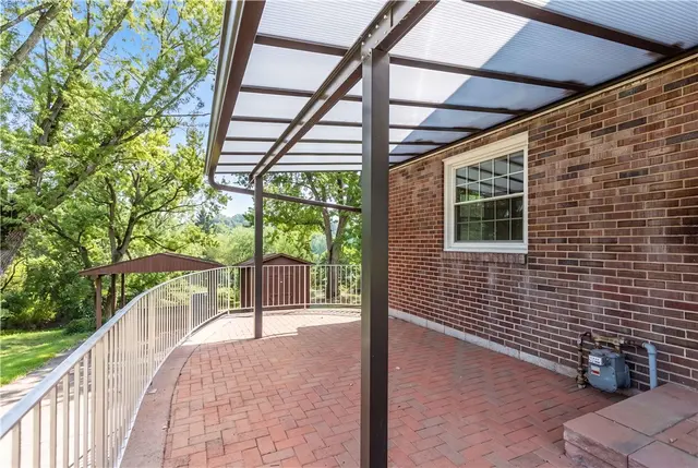 407 Vineyard Dr gallery image 7