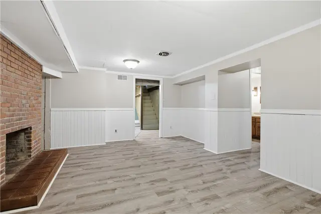 407 Vineyard Dr gallery image 11