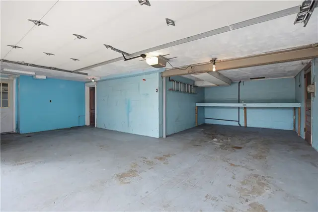 407 Vineyard Dr gallery image 31