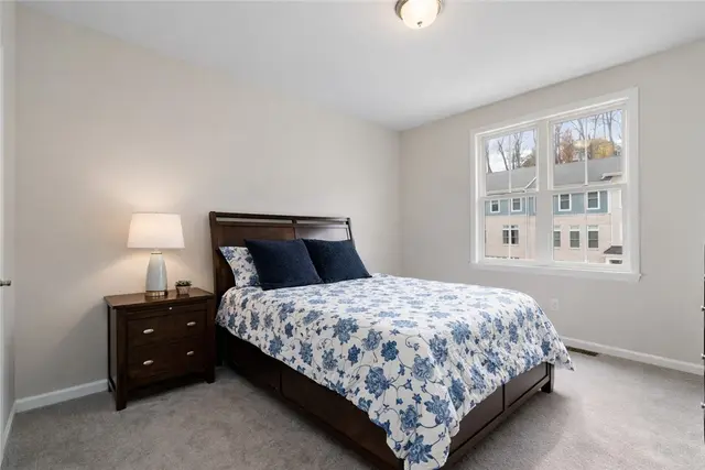 407 Walnut Ct gallery image 15