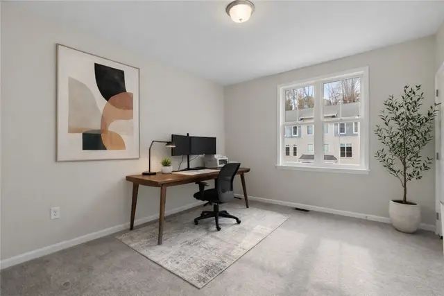 407 Walnut Ct gallery image 17