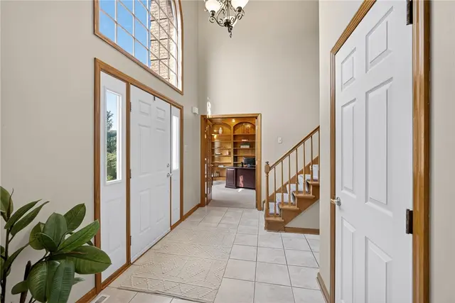 408 Bryn Court gallery image 7