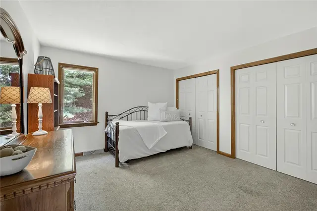 408 Bryn Court gallery image 8