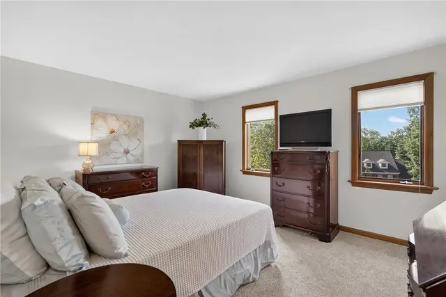 408 Bryn Court gallery image 9
