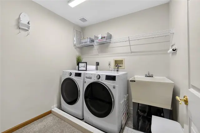 408 Bryn Court gallery image 15