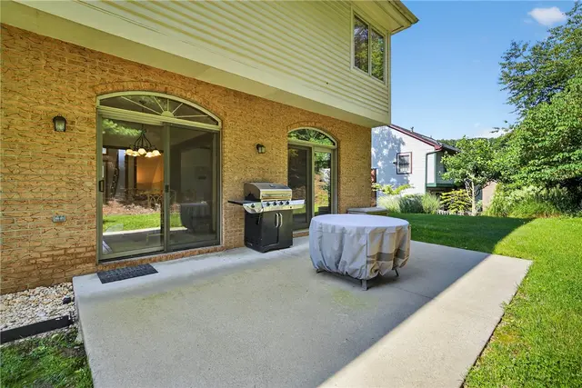 408 Bryn Court gallery image 34