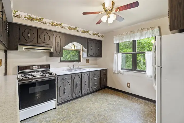 408 Vineyard DRIVE gallery image 18