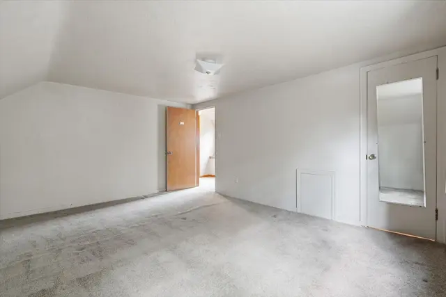 408 Vineyard DRIVE gallery image 24