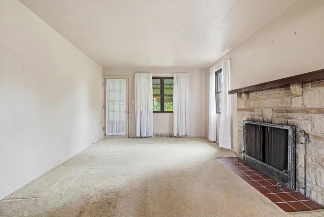 408 Vineyard DRIVE gallery image 29