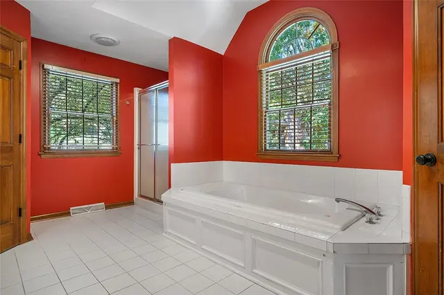 409 Bryn Ct gallery image 20