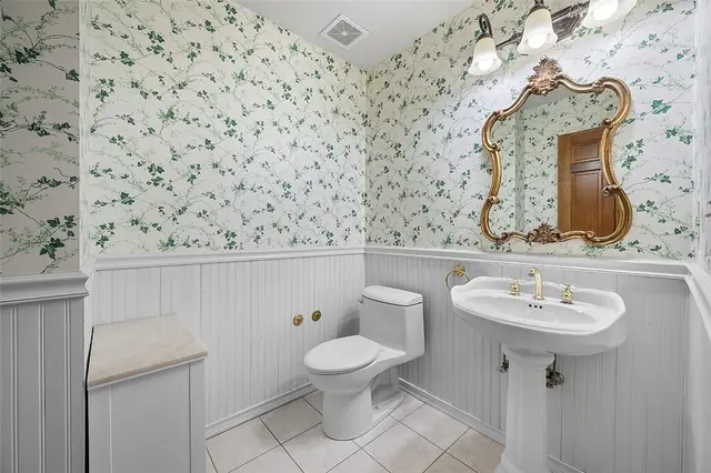 409 Bryn Ct gallery image 21