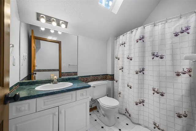 409 Bryn Ct gallery image 24