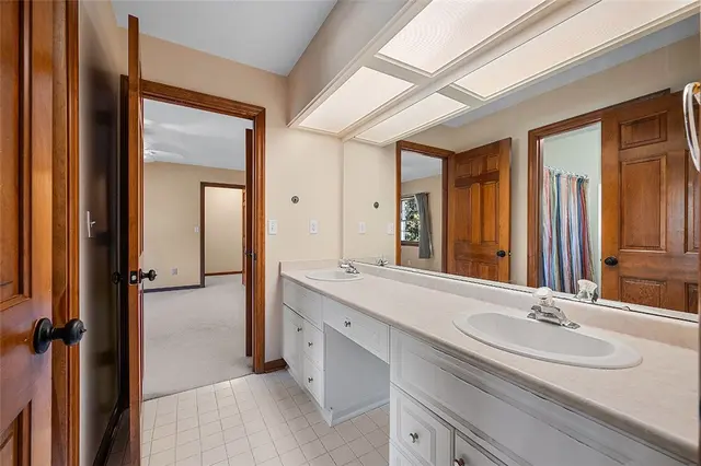 409 Bryn Ct gallery image 26