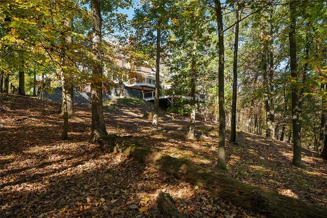 409 Bryn Ct gallery image 45