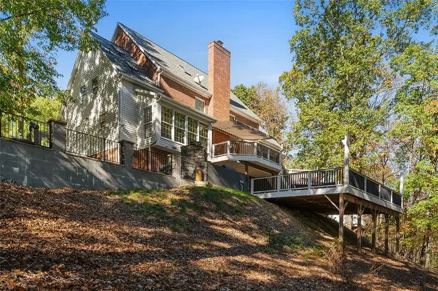 409 Bryn Ct gallery image 46