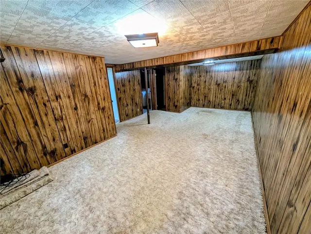409 Farmington Rd gallery image 6
