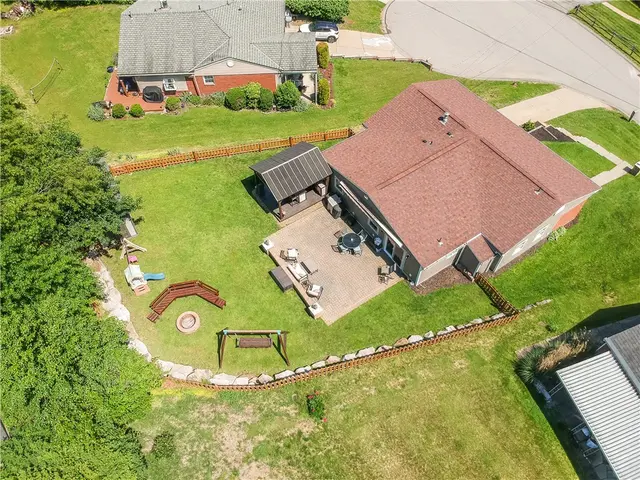 409 Shoreham Dr gallery image 50