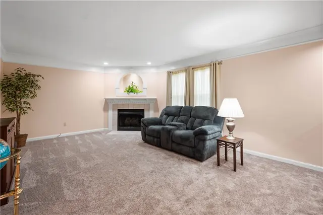 409 Snowberry Lane gallery image 19