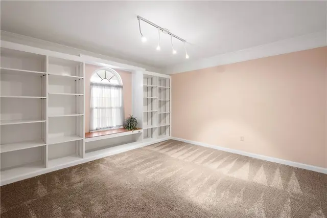 409 Snowberry Lane gallery image 21