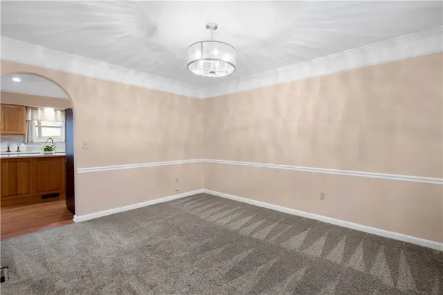 409 Snowberry Lane gallery image 22