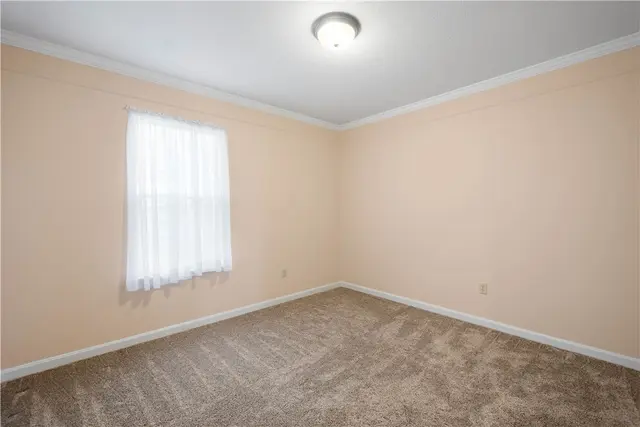 409 Snowberry Lane gallery image 32