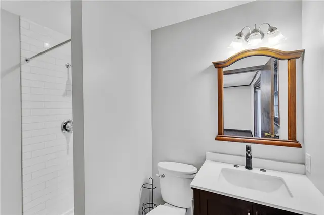 4099 Lee Manor Dr gallery image 3