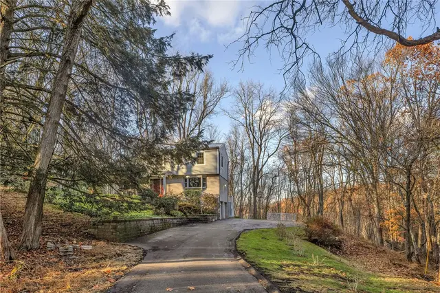 4099 Lee Manor Dr gallery image 19